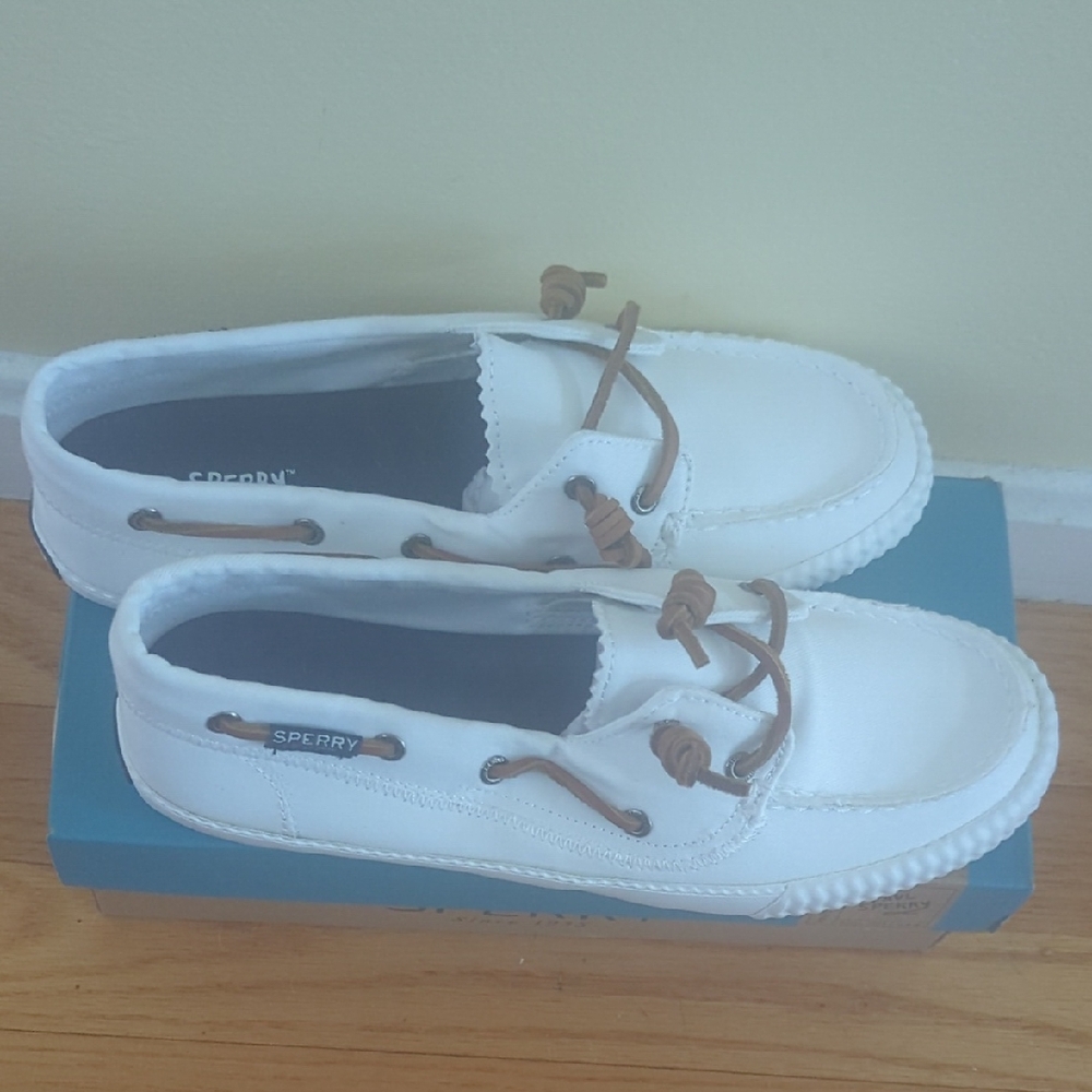 Sperry Sayel Washed White Canvas Shoes with Brown Accents - Size 9